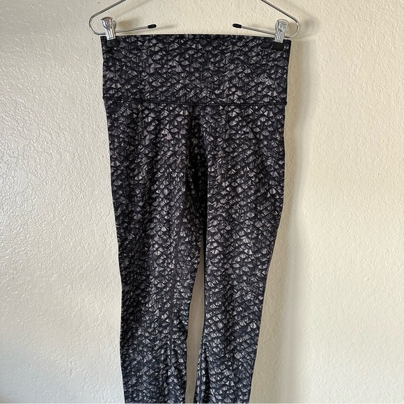 Lululemon Wunder Under Pant (Hi-Rise) (Nulux) leggings size 8 - Picture 5 of 11